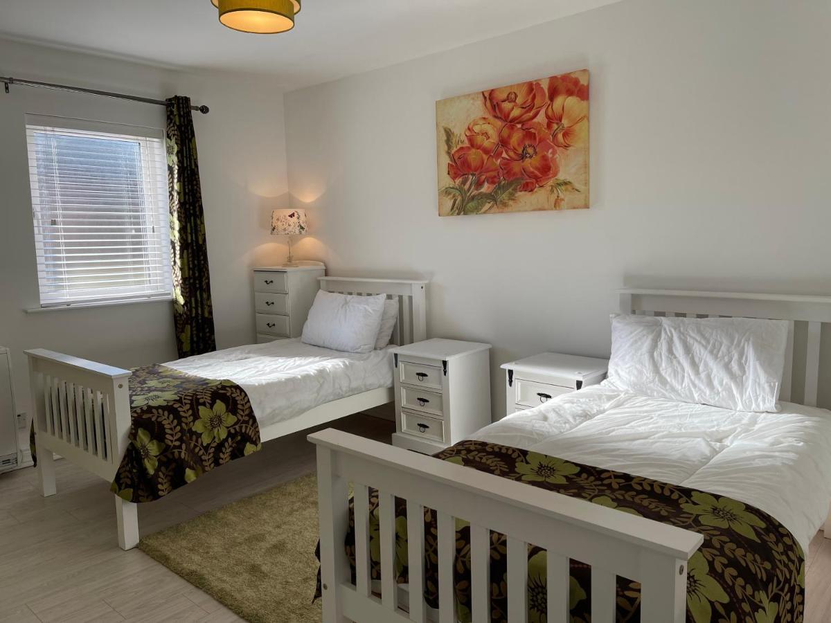 No2 At Rosebank Apartments Moville Buitenkant foto